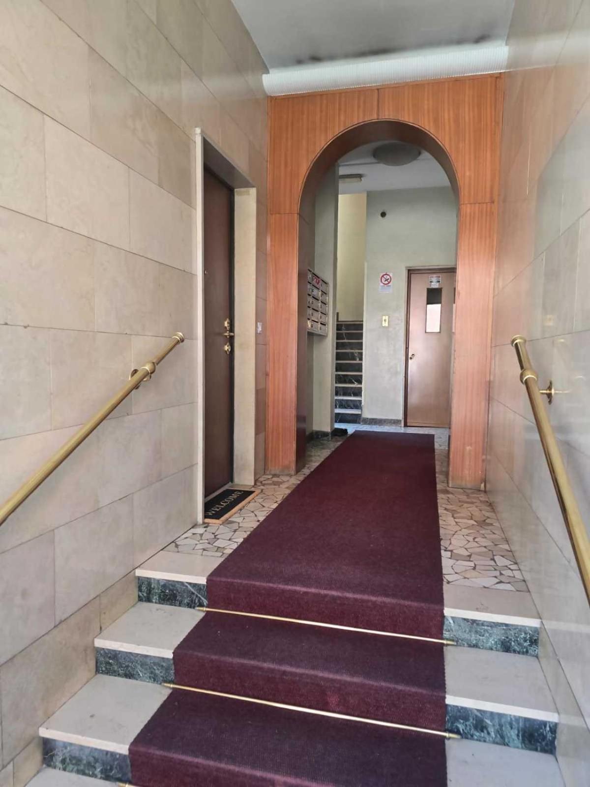 Tolstoi 83 Apartment Milán Exteriér fotografie